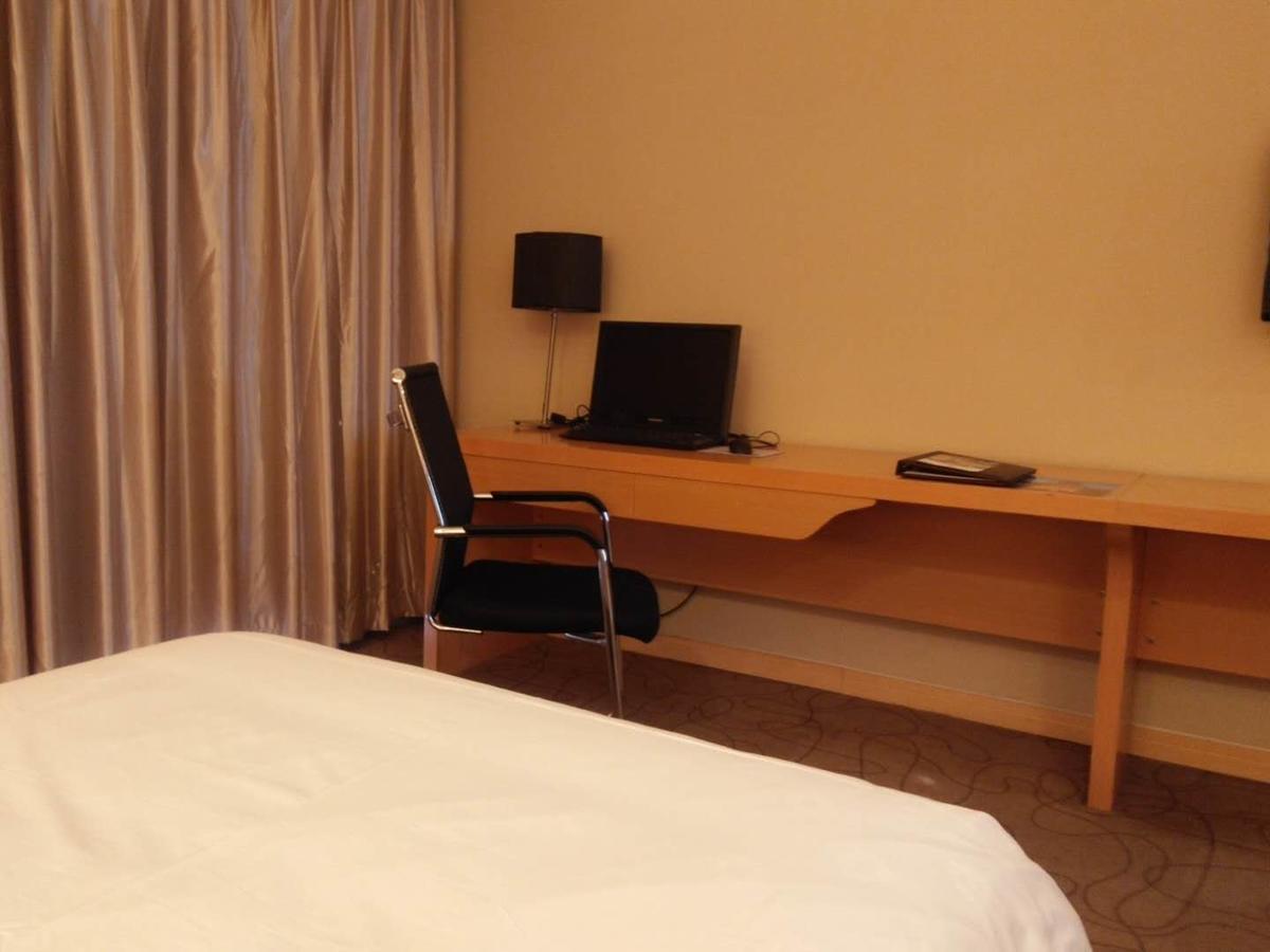 Jinjiang Metropolo Hotel Zhengzhou Erqi Exterior photo